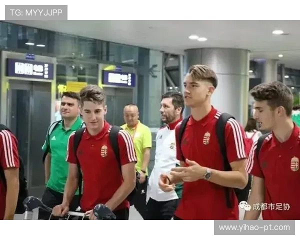 U19国青队巅峰对决直播:青春风暴一触即发